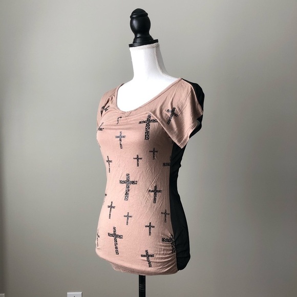 FLAIR | Sheer Back T-shirt - Picture 2 of 5